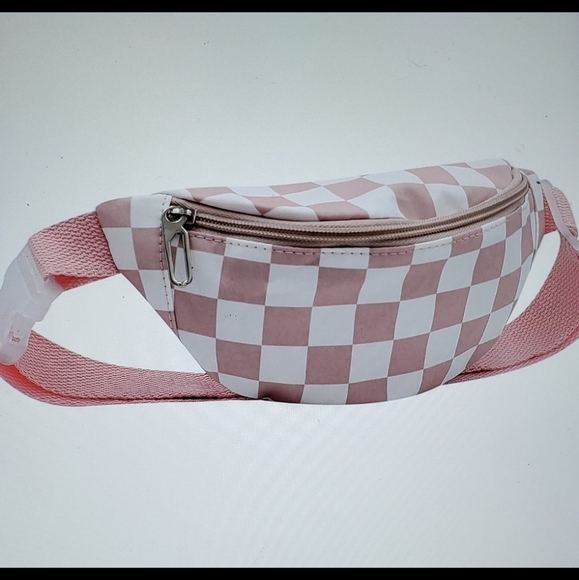 🐎 NEW! Pink and White Checkered Fanny Pack - Picture 2 of 3